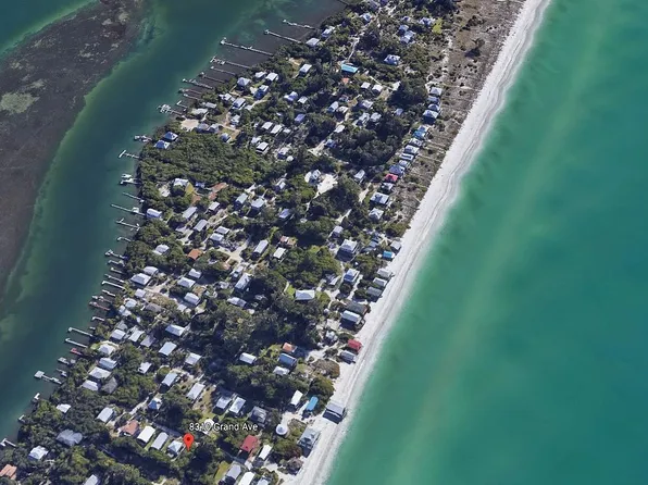 8310 Grand Ave, Placida, FL 33946