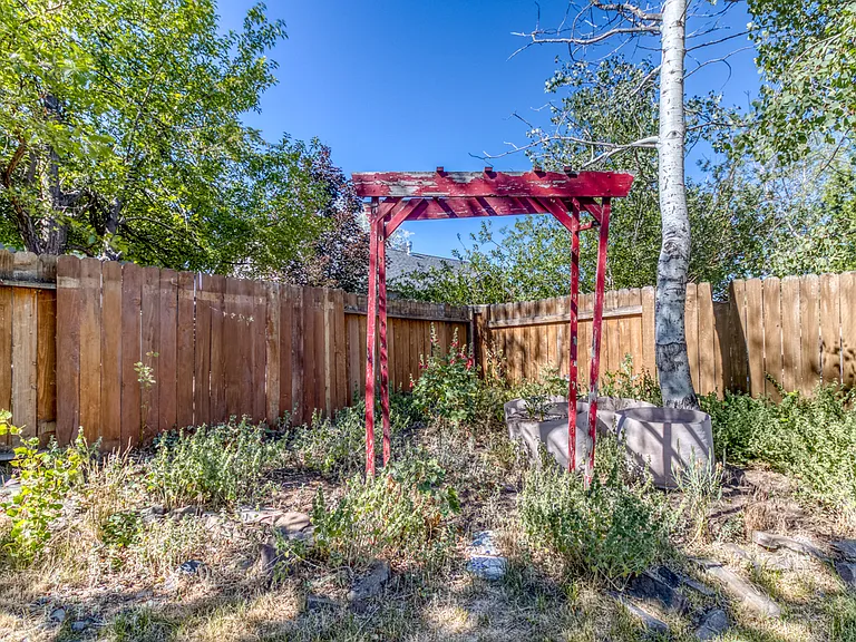 2765 NE Faith Dr — Photo 26