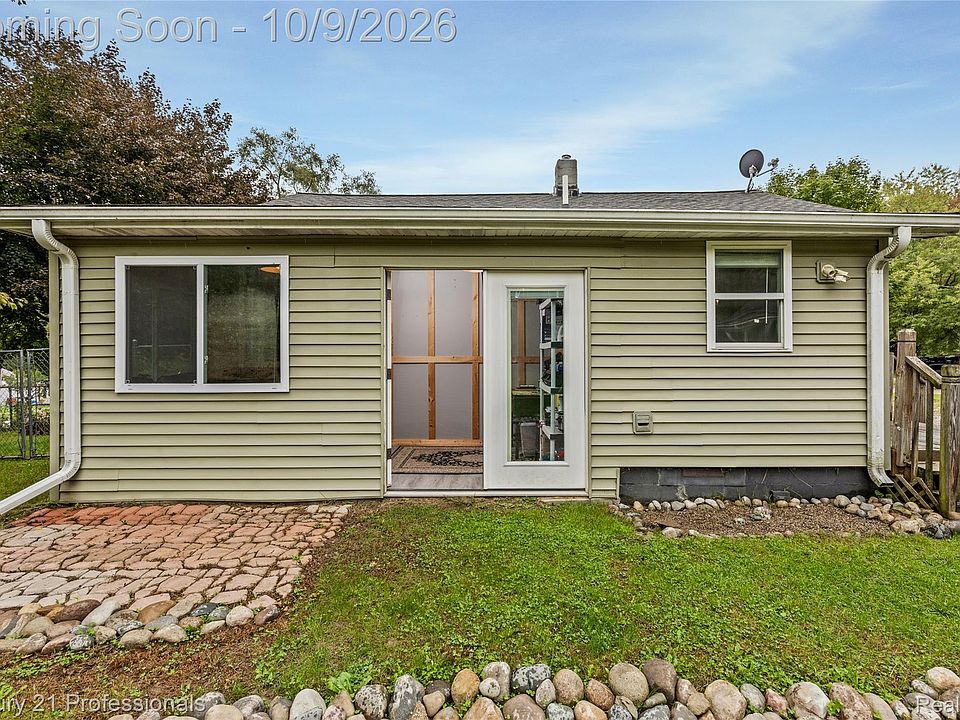 801 Forest Dr, photo 19