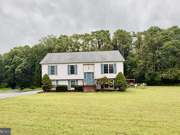 9805 Pamunkey Dr, King George, VA 22485