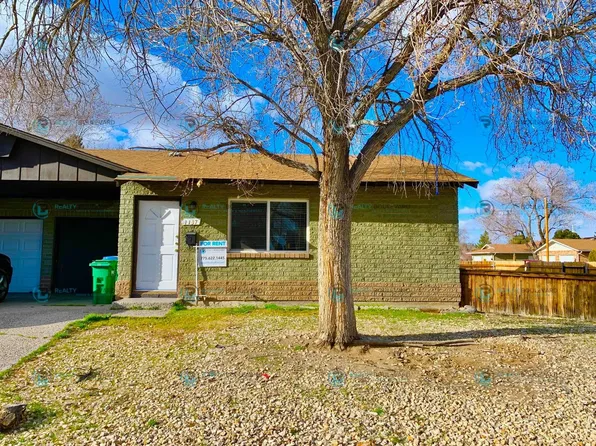 1137 Arnold Dr, Reno, NV 89512