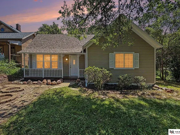 248 S Broadway St, Wahoo, NE 68066