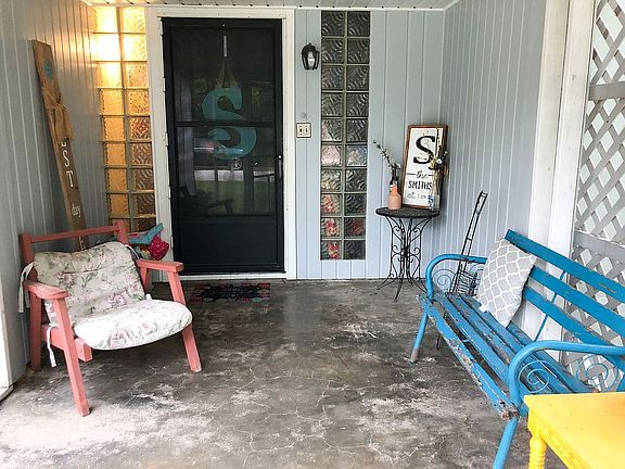 Screened-In Front Porch