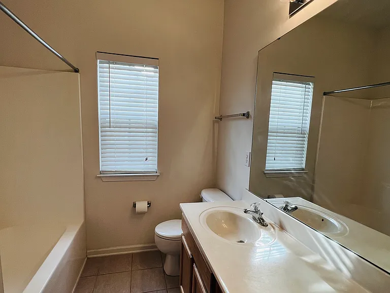 4 Creedmoor Dr — Photo 11