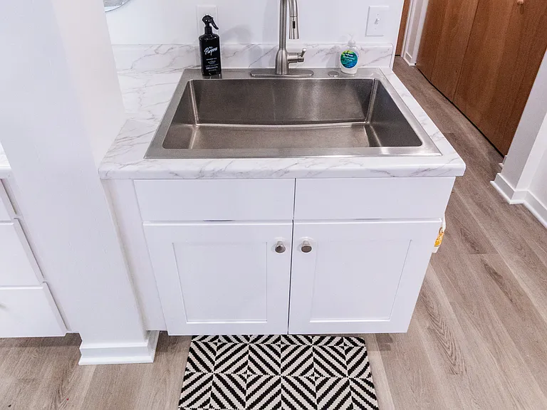 7816 Rosewood Ln — Photo 17