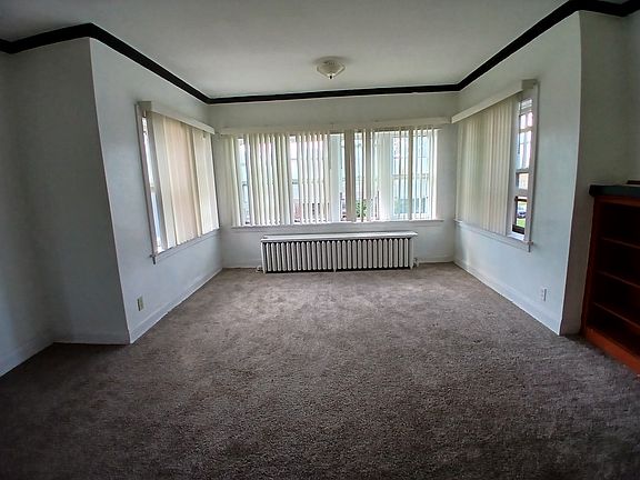 3rd image of 1905 S Elmwood Ave #2