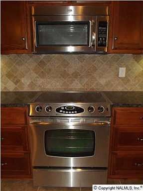 5th image of 228 Danaher Ln NW