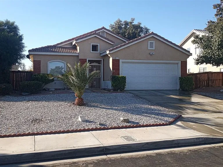 14619 Woodworth Way — Photo 2