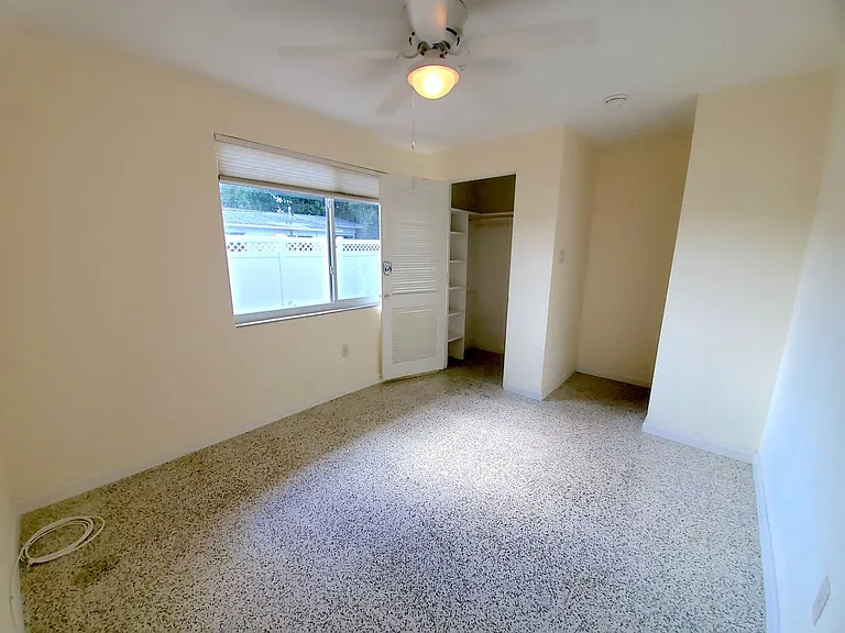 3513 S School Ave — Photo 25