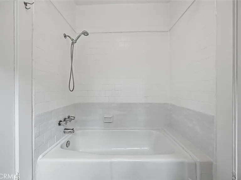 3322 Hamilton Way — Photo 13