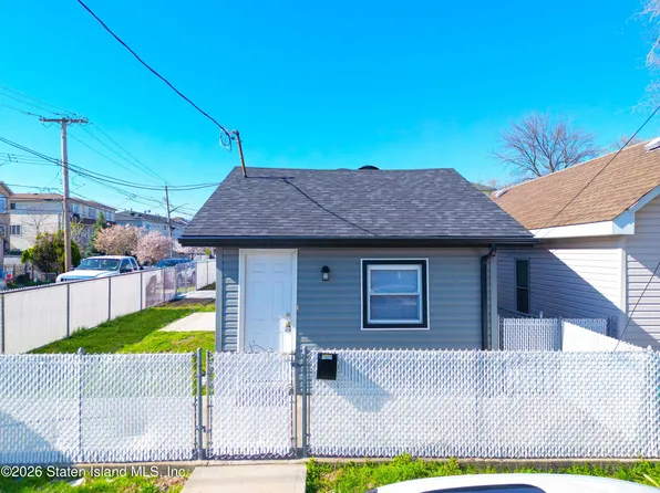 566 Hunter Ave, Staten Island, NY 10306