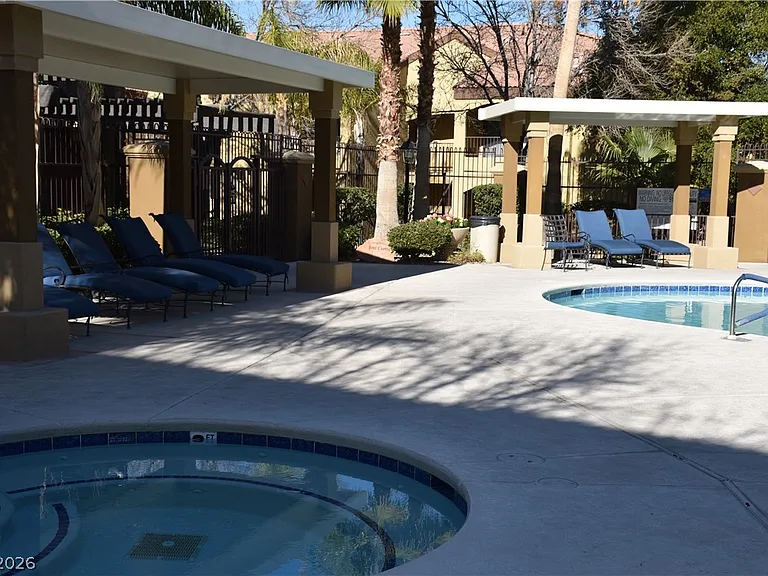 950 Seven Hills Dr #523 — Photo 29