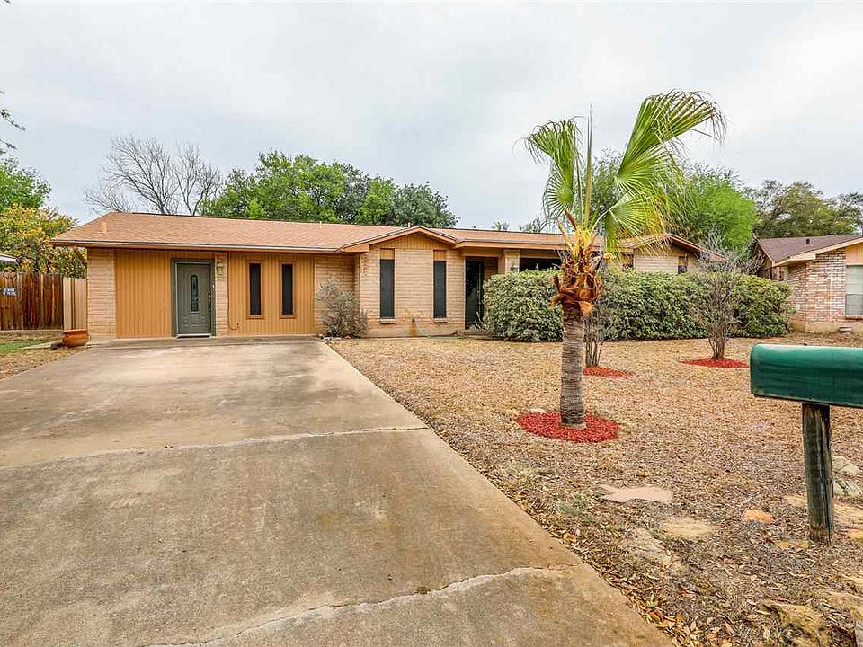 1st image of 217 Gumwood Ln
