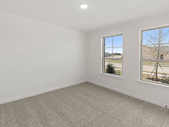 5th image of 2244 Sesaro Dr