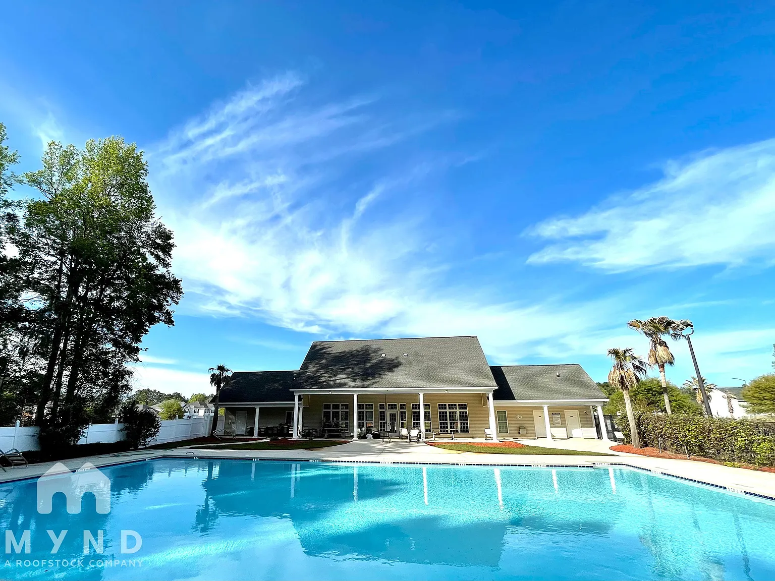 3 bed, 2.5 bath, 1750 sqft, $1,699 — Photo 1
