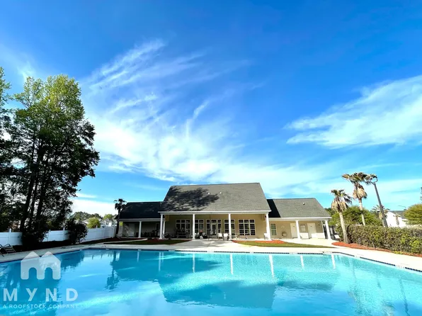 8 Cardinal Ct, Port Wentworth, GA 31407