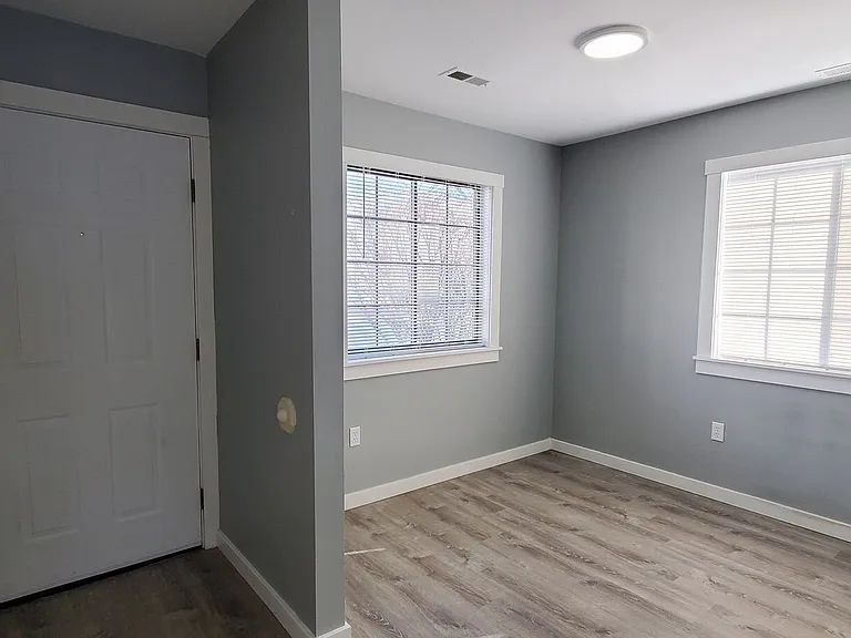 621 Riverine Dr — Photo 17