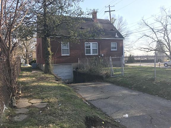 4th image of 1601 Shady Ln