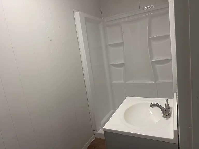 103 Falls St — Photo 7