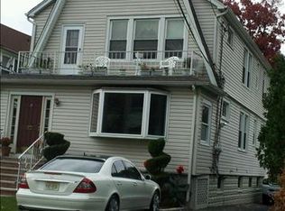 80 Roosevelt Ave, Dumont, NJ 07628