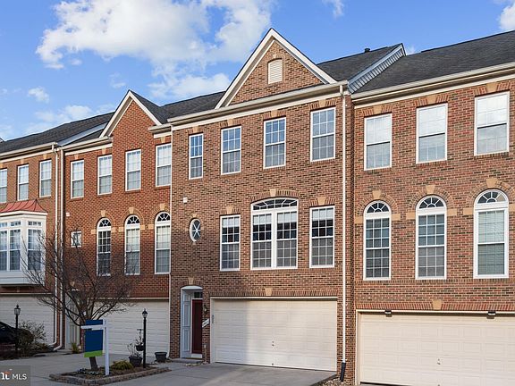 3rd image of 8463 Kirby Lionsdale Dr