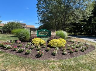 293 Cheyenne Rd, Lafayette, NJ 07848