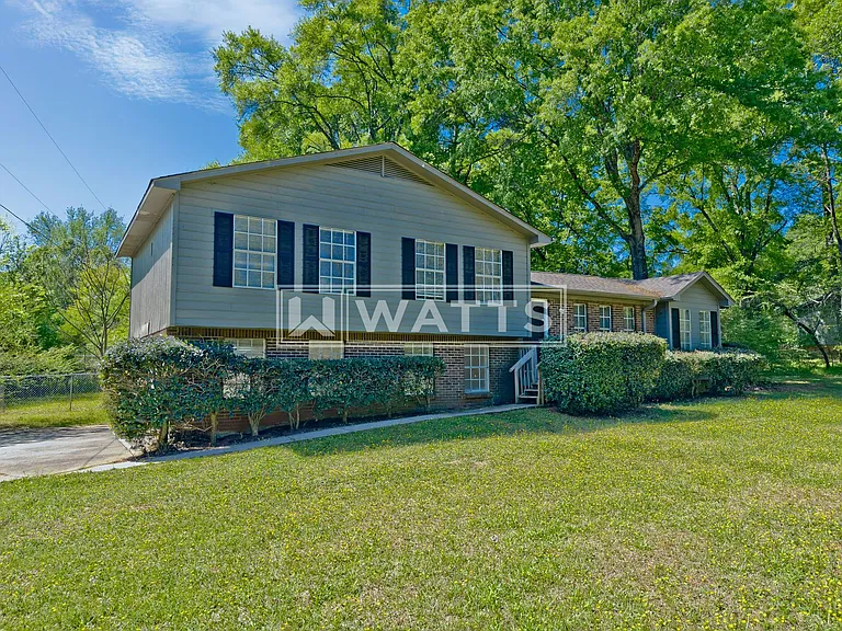 101 Shady Ln — Photo 1