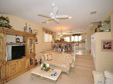 4th image of 268 Belair Dr