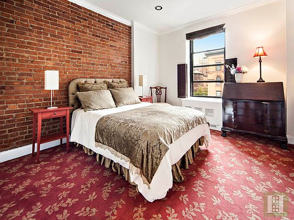 4th image of 101 W 81st St APT 415