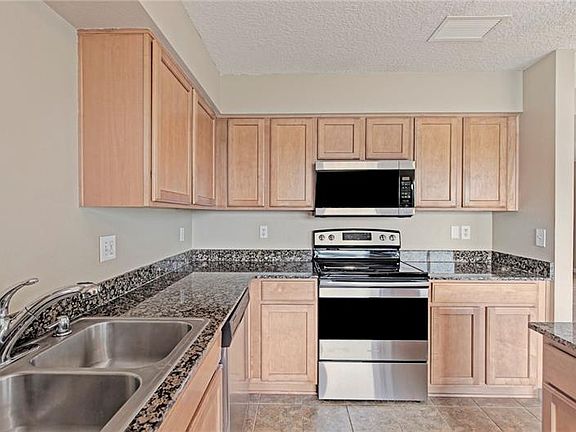 2nd image of 7749 Carriage Pointe Dr