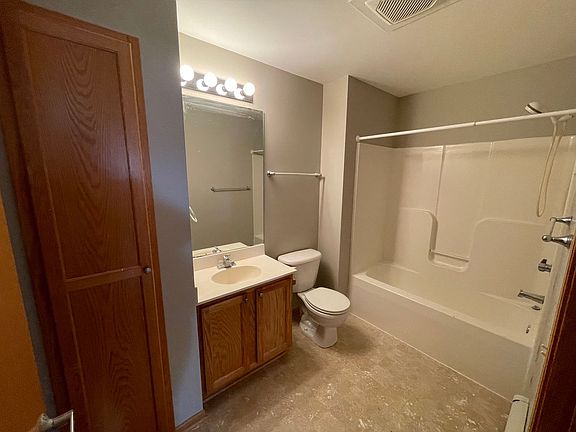 5th image of 1909 Wilcox Blvd E #3