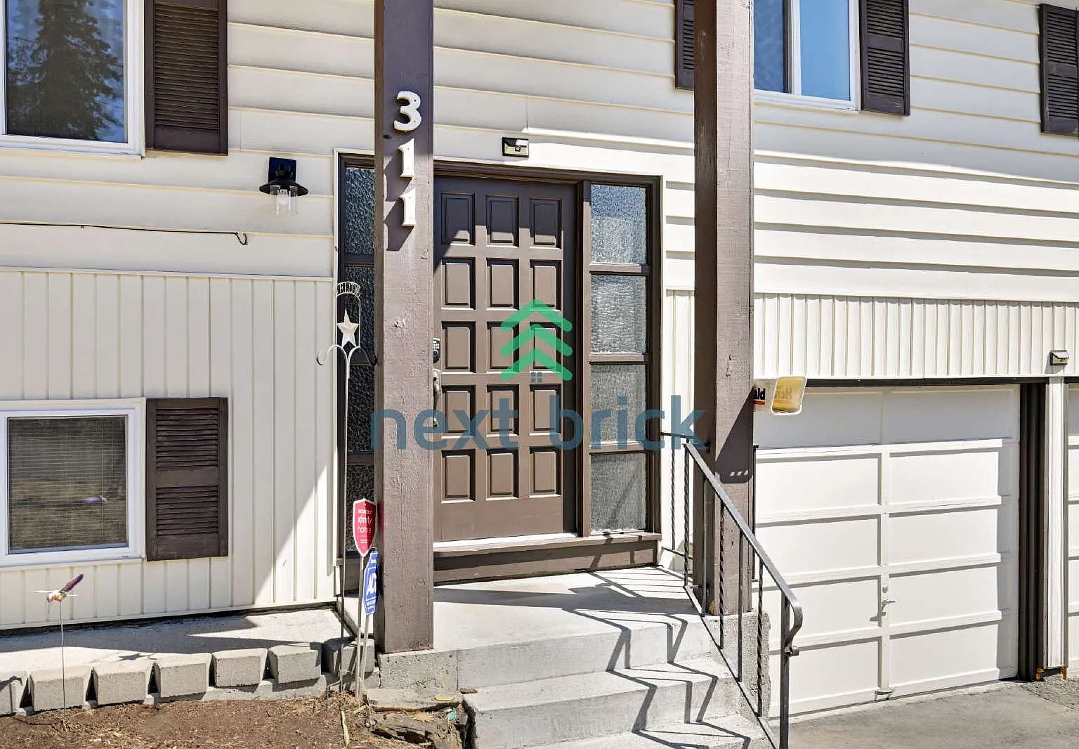 "Spacious 4-Bedroom Haven with 2.5 Baths in Everett 2,424 Sq Ft of Comfort!" — Photo 2