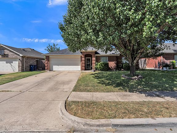 3rd image of 1017 Aaron Dr