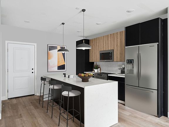 5th image of 1320 N Marston St #Penthouse