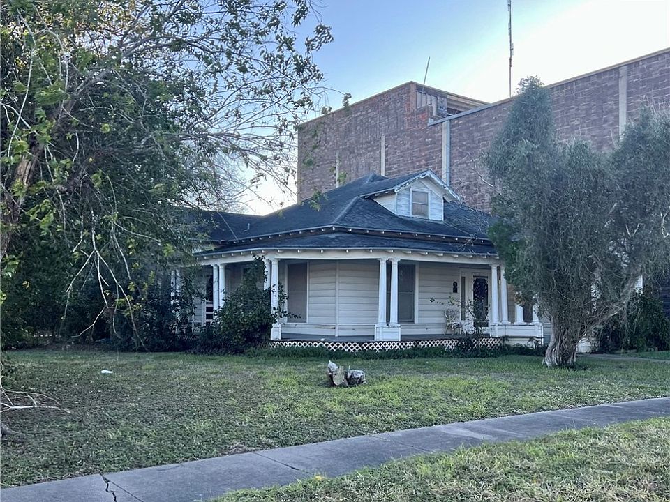 2nd image of 229 E Kenedy Avenue