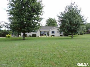 6 Prairie Ln, Chester, IL 62233