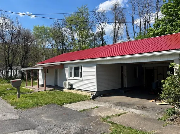 214 W Water St, Mount Union, PA 17066