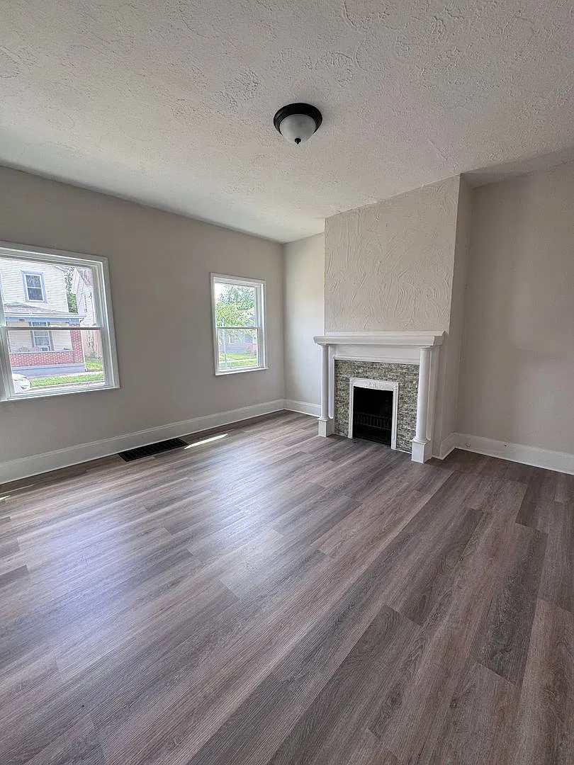258 Washington Street — Photo 3