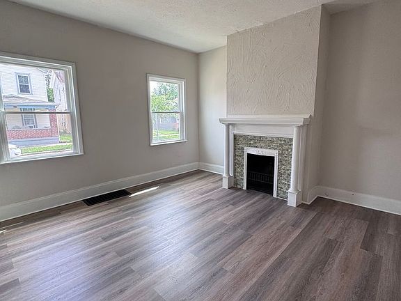 3rd image of 258 Washington St