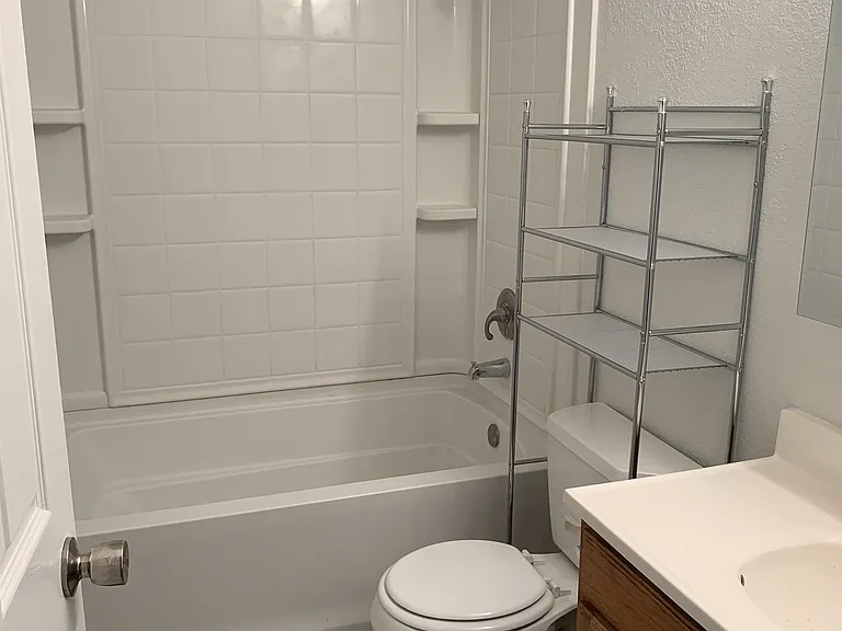 6900 S Ironwood Ave — Photo 9