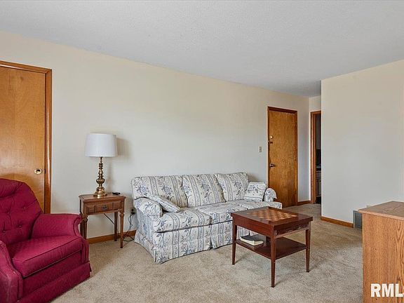 4th image of 821 S Pasfield St