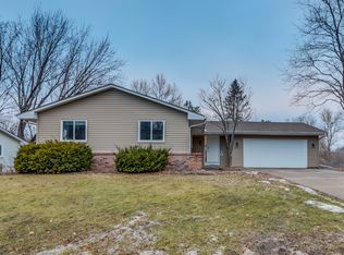 6132 Linden Rd, Woodbury, MN 55125