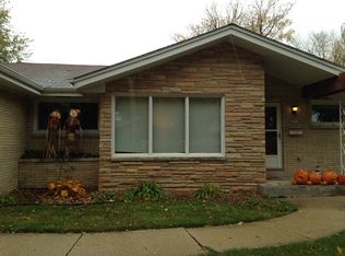 2251 W Mallory Ave, Milwaukee, WI 53221