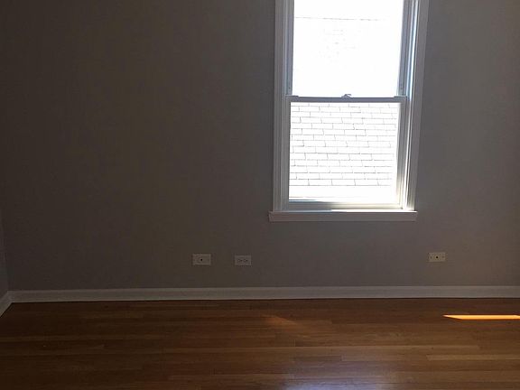 3rd image of 5321 W Leland Ave