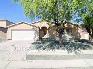 6692 S Pepperweed Dr, Tucson, AZ 85756