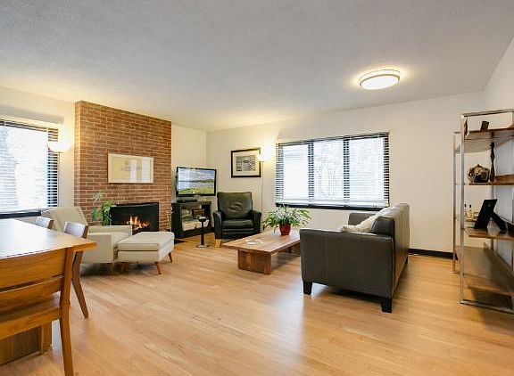 2nd image of 4428 Edmund Blvd
