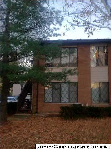 1st image of 20 Meadow Pl APT D