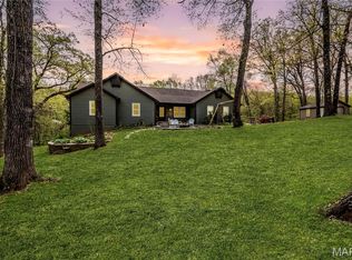 374 Oak Ln, Wentzville, MO 63385