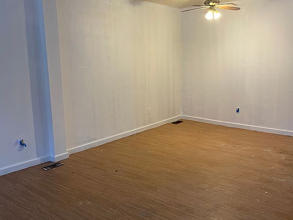 5th image of 3237 Charleston Ave