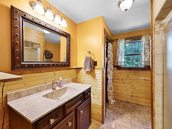 14th image of this home